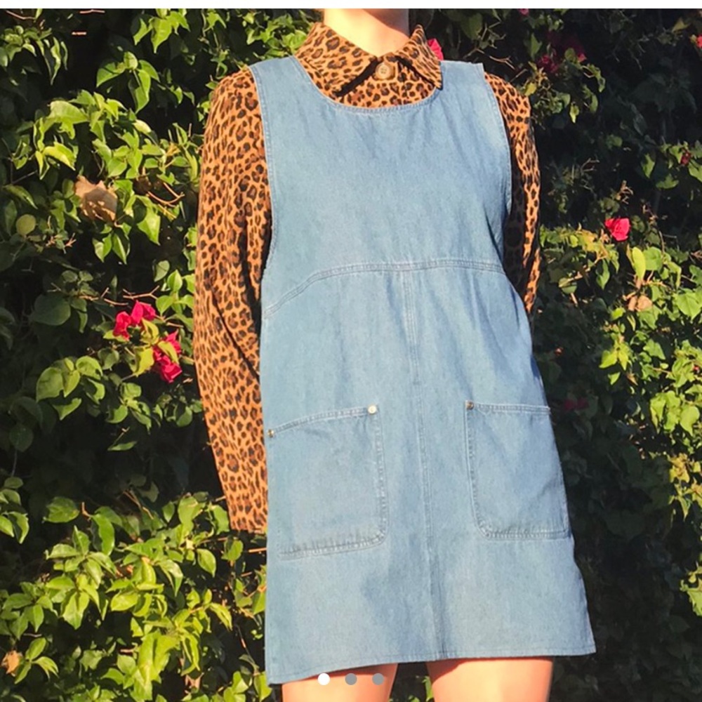 Jean Dress with front pockets ✨
